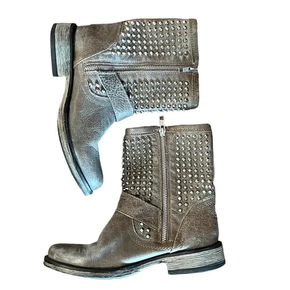 STEVE MADDEN Monicaa Leather Studded Moto Boots Size 7 - Picture 4 of 10